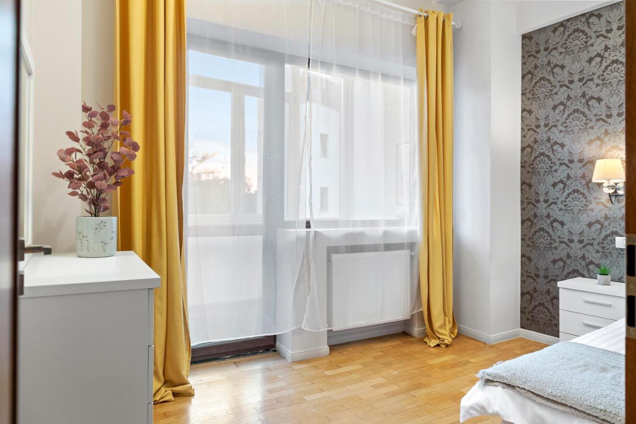 City Heart Retreat Elegant Apartment Bucarest Extérieur photo