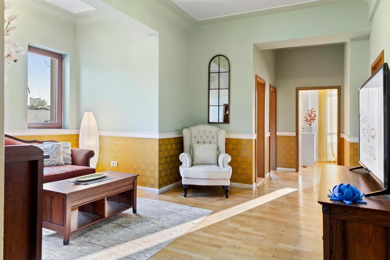 City Heart Retreat Elegant Apartment Bucarest Extérieur photo