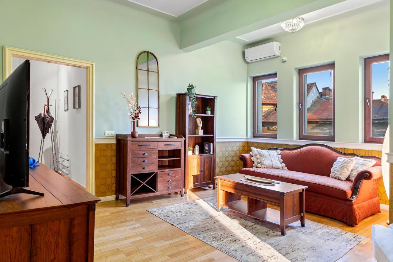 City Heart Retreat Elegant Apartment Bucarest Extérieur photo