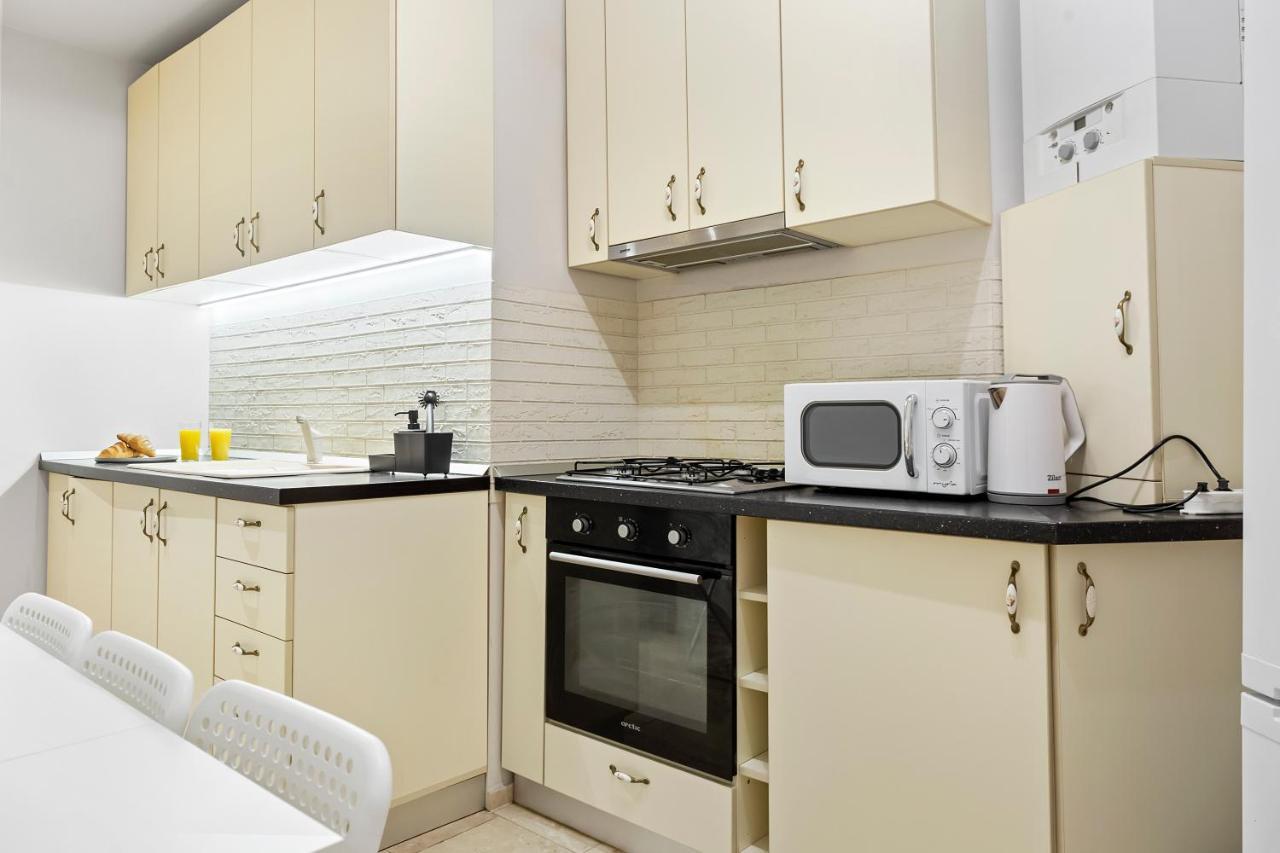 City Heart Retreat Elegant Apartment Bucarest Extérieur photo