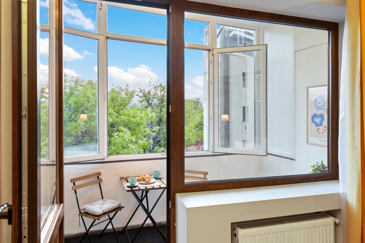 City Heart Retreat Elegant Apartment Bucarest Extérieur photo